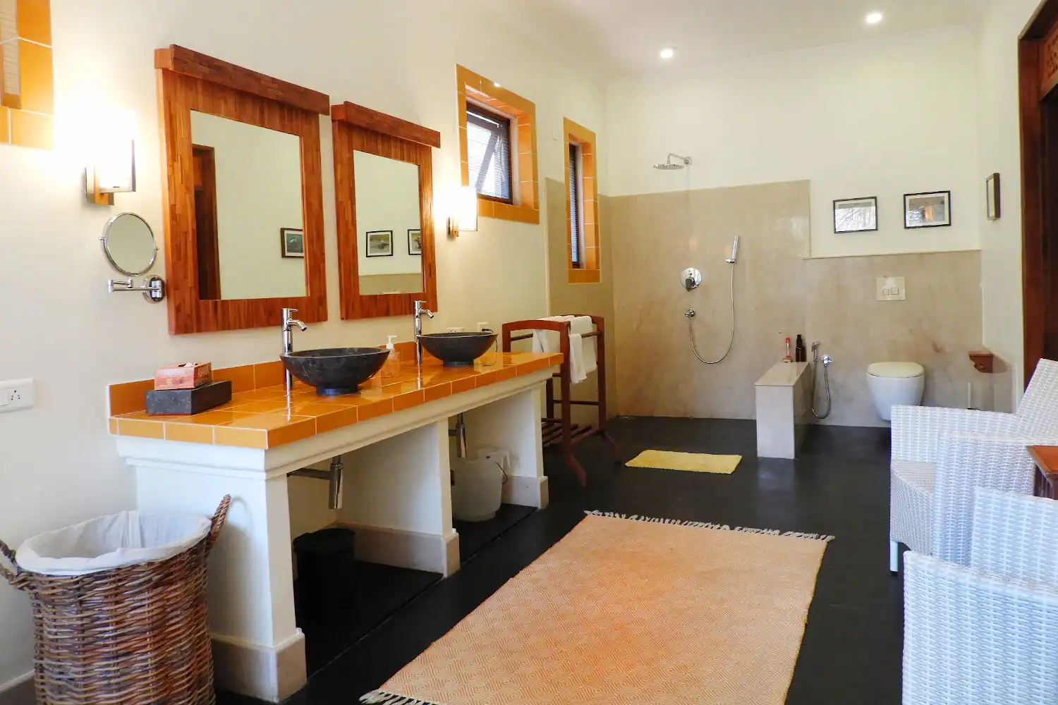 The Sunflower Suite bathroom