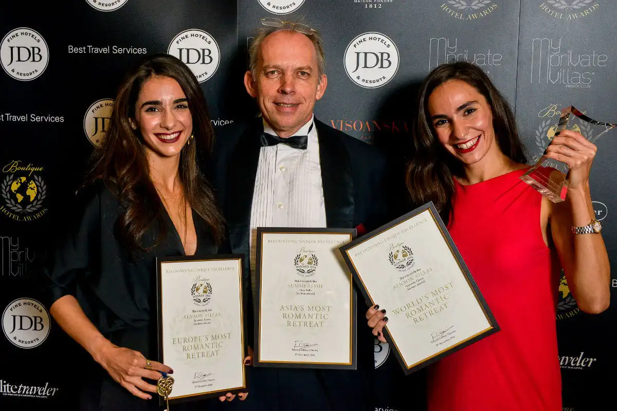 Alfred Tuinman with the award